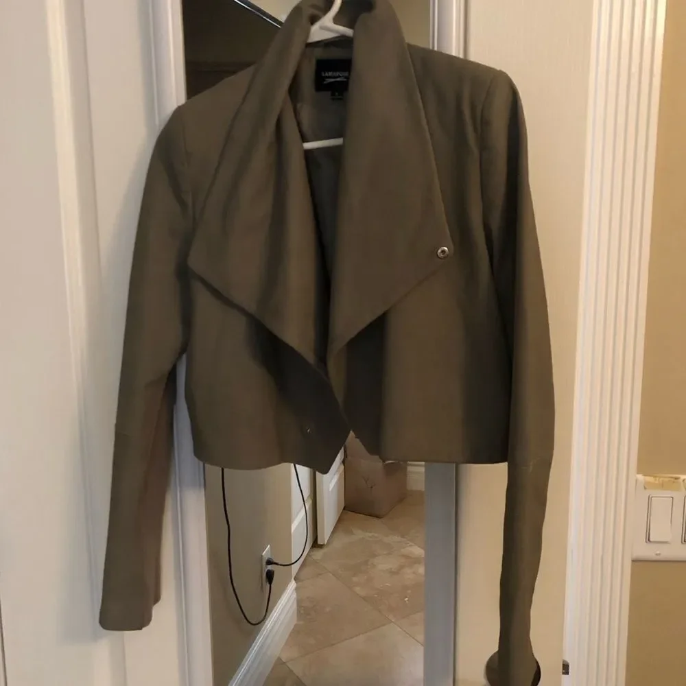 Lamarque Crop Leather Jacket - Picture 3 of 16